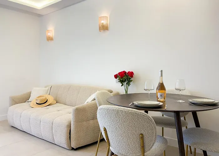 Ideal Appartement - Sur Le Port